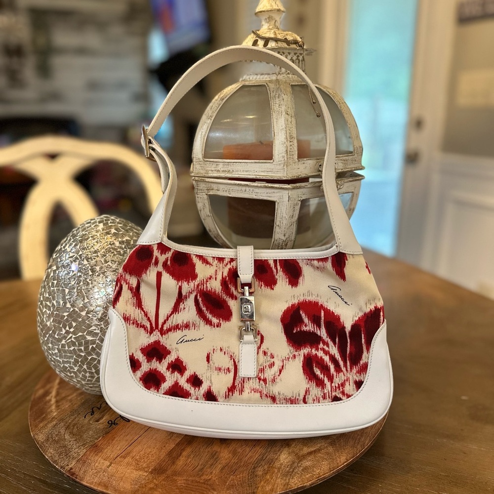 Gucci Cream and Red Floral Shoulder Bag